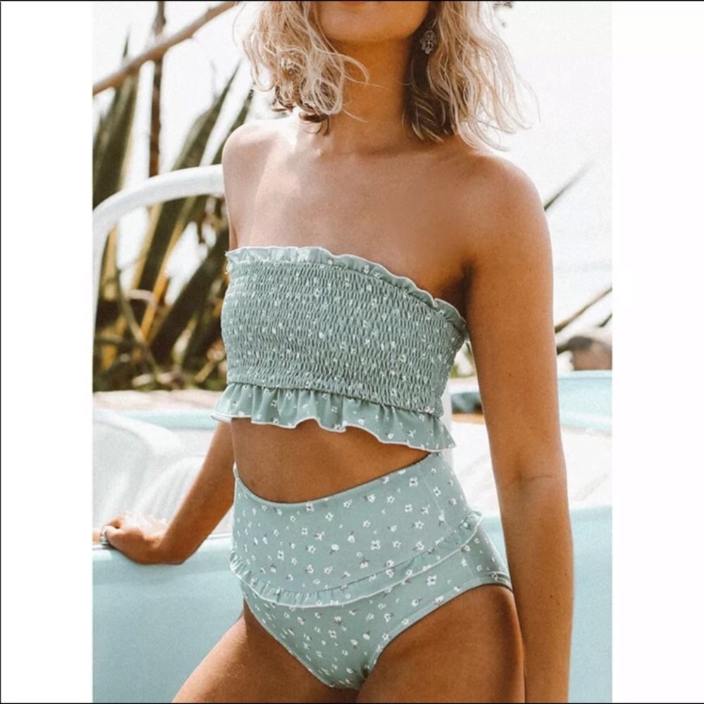 New! Daisy floral smocked Bandeau 2pc Bikini set